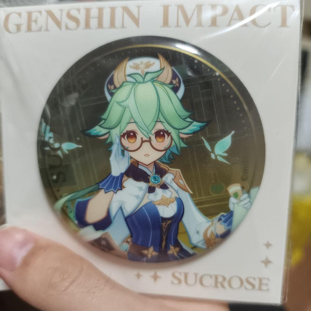 スクロース と 岩兜の王 バッジ 2個 — image 2