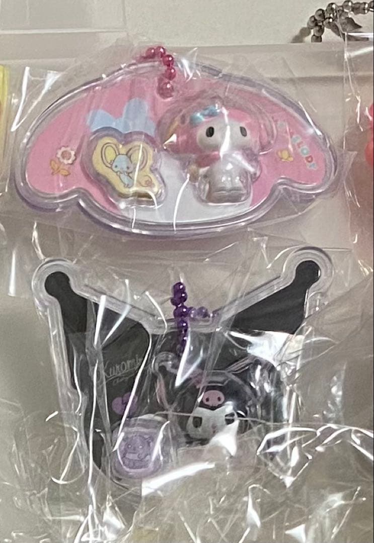 サンリオキャラクターズ　パッケージチャーム&チョコボーロ　メロクロ — image 1