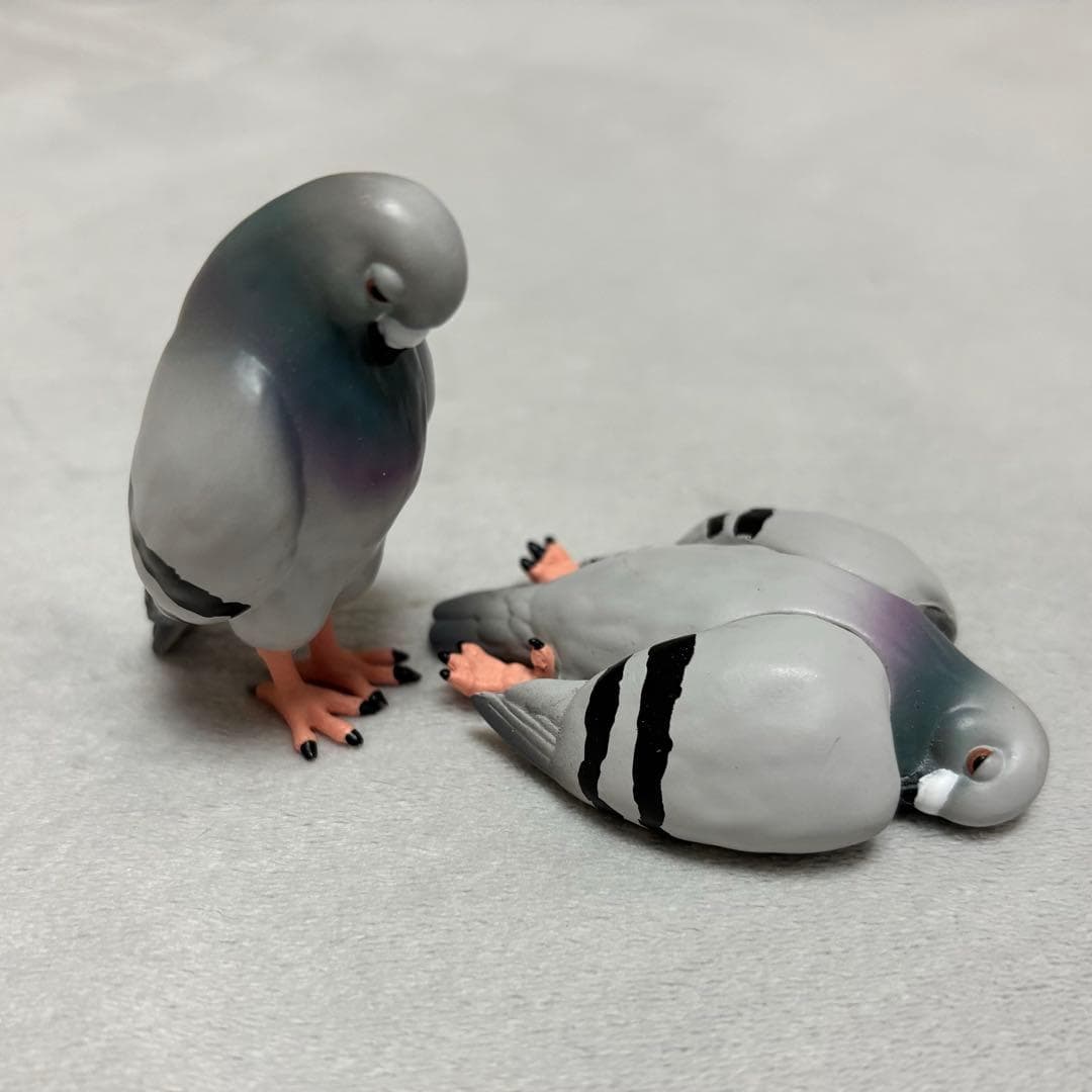 Qualia つかれきった人 マスコットフィギュア 鳩 2種セット　ハト — image 2